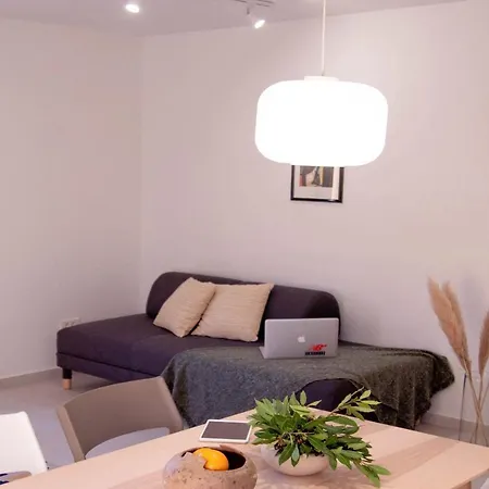 Casa Dubi. Kvarner Apartman *